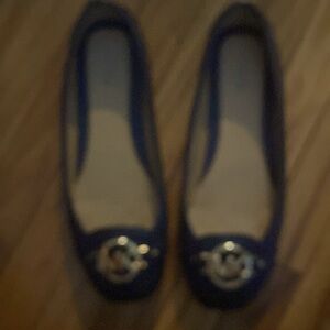 Michael Kors navy blue flats